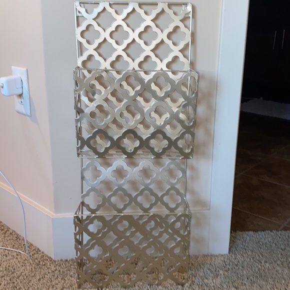 COPY - Clover gold decorative wall hanging - Picture 2 of 6